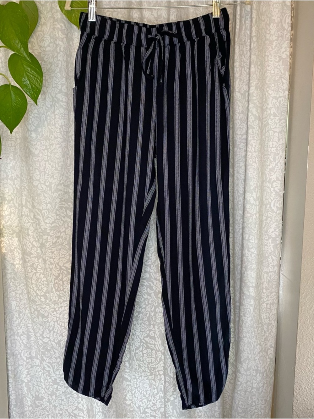 American Eagle Outfitters Black and Gray Casual Striped Pants